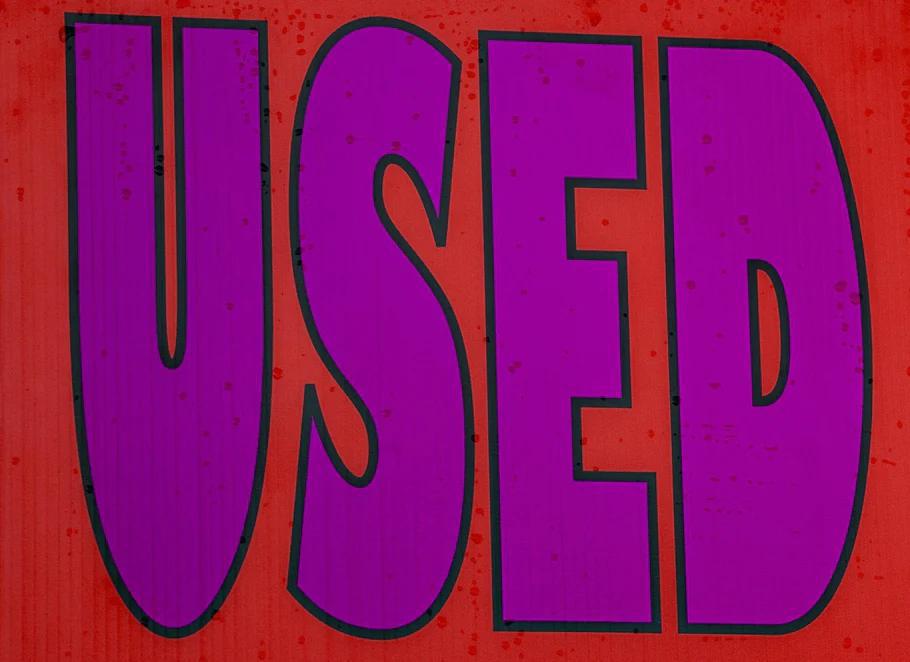 Red Burnoose USED