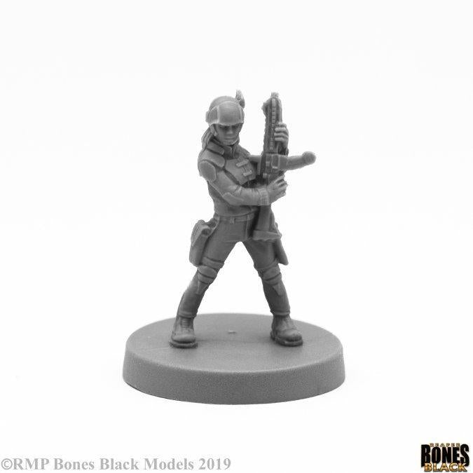 Tess McFadden, Heroine (49020)